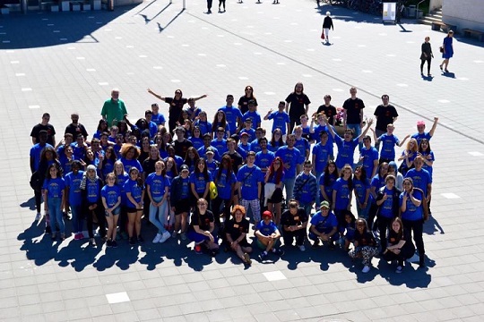 Students at Sodertorn Summer Academy whole group 540x360