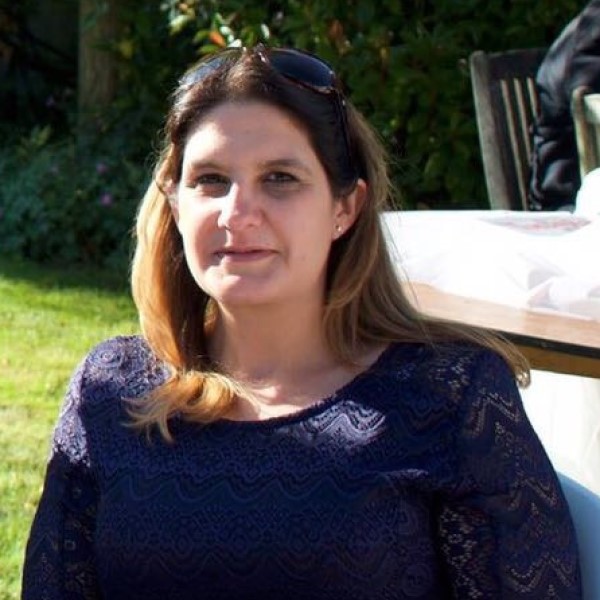 Dr Emma Compton-Daw